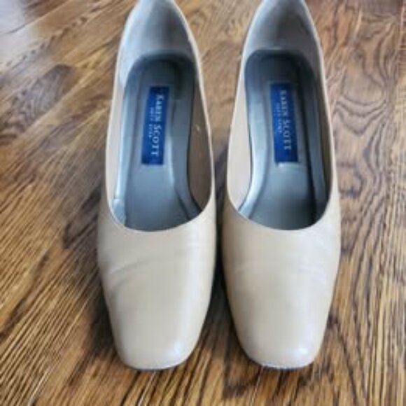 Karen Scott Women's Leather Heels Size 9 - Picture 2 of 2